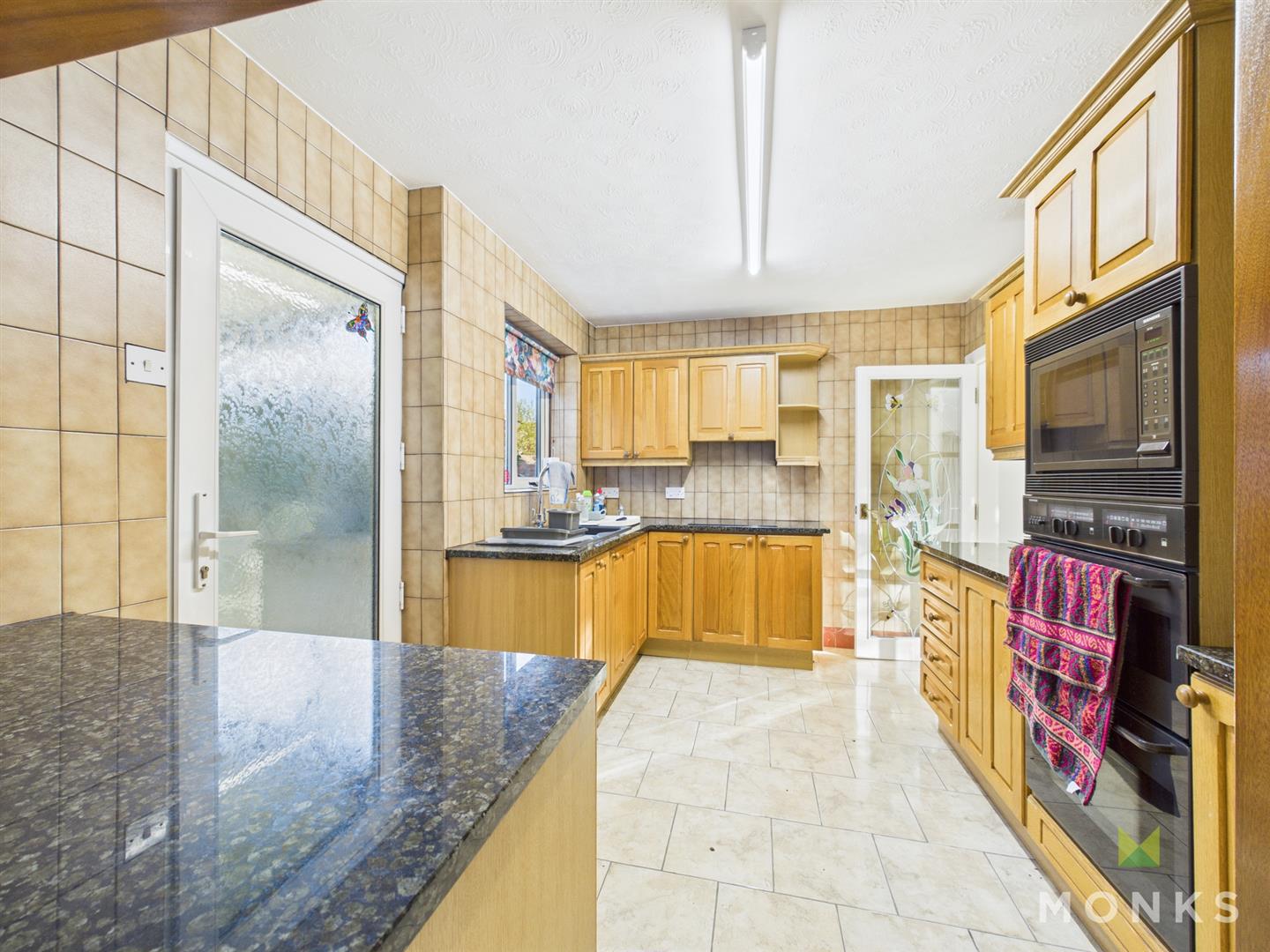 Hidcote Weston Avenue, Oswestry, SY11 2BH For Sale